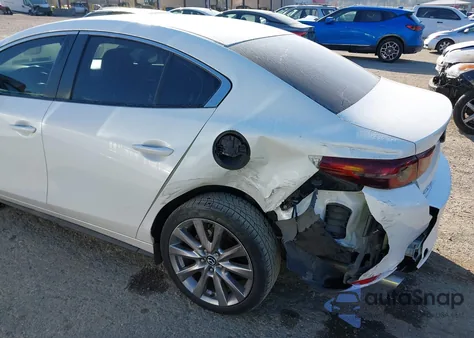 2019 Mazda Mazda3 Select Package z USA, uszkodzony, nr VIN JM1BPACL5K1111138